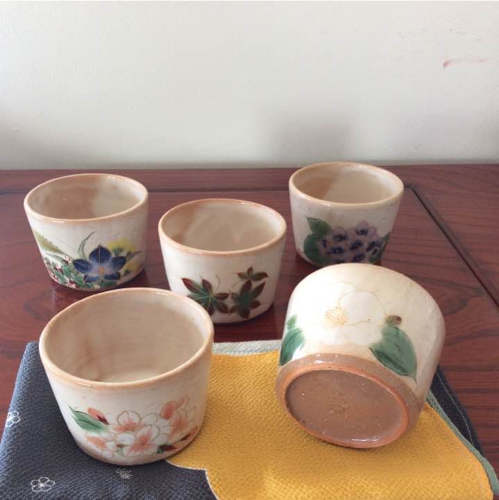 清水焼 とうあん(白掛五草花)    蕎麦猪口