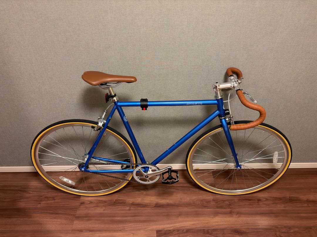 AVASTA ロードバイク　ピストバイク『現地受け取り推奨』