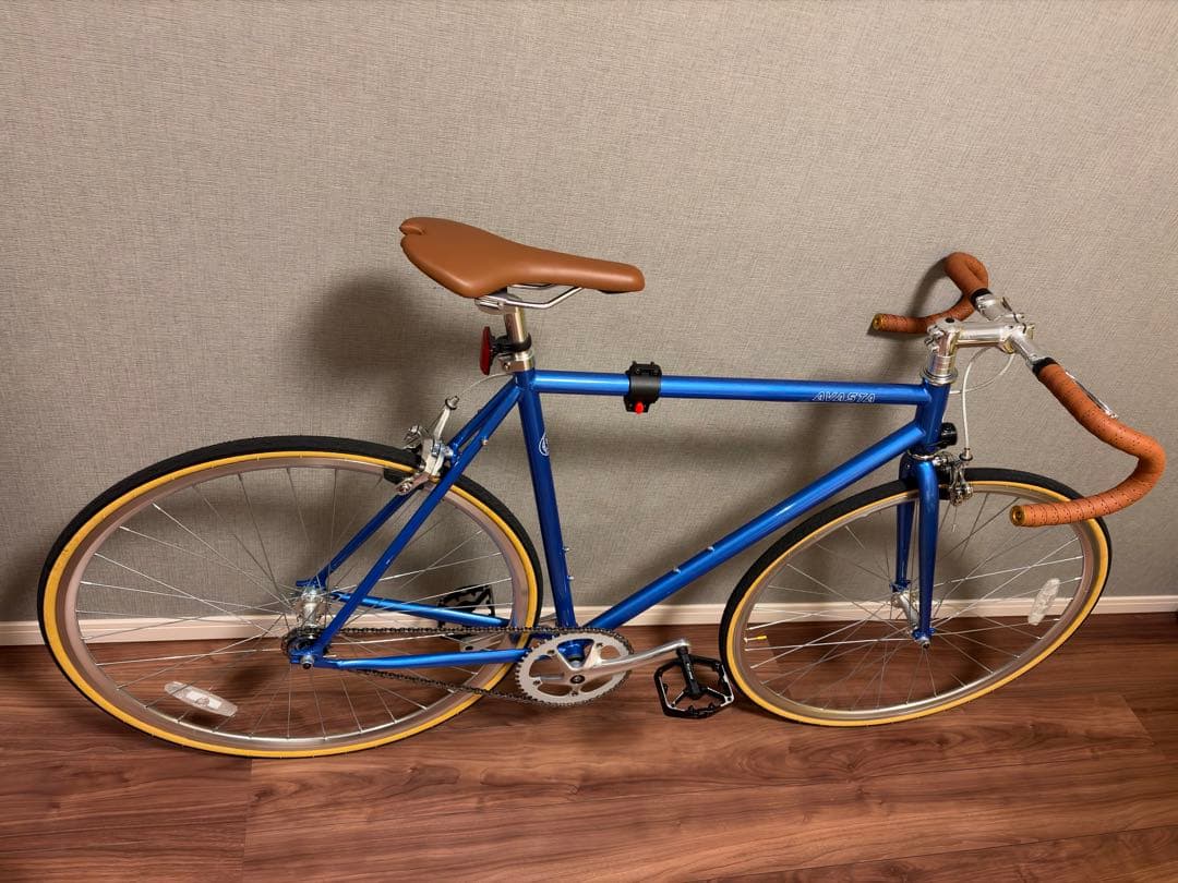 AVASTA ロードバイク　ピストバイク『現地受け取り推奨』