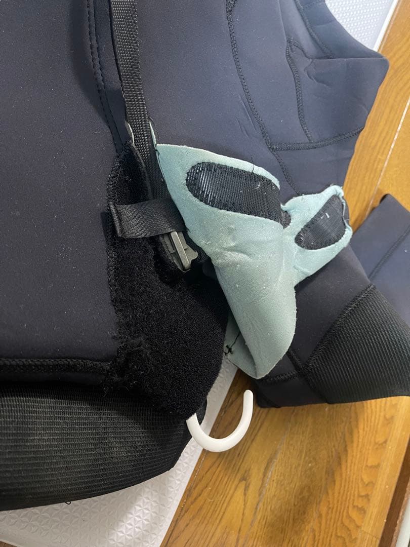 Hurley ウェットスーツ 黒 ヒョウ柄