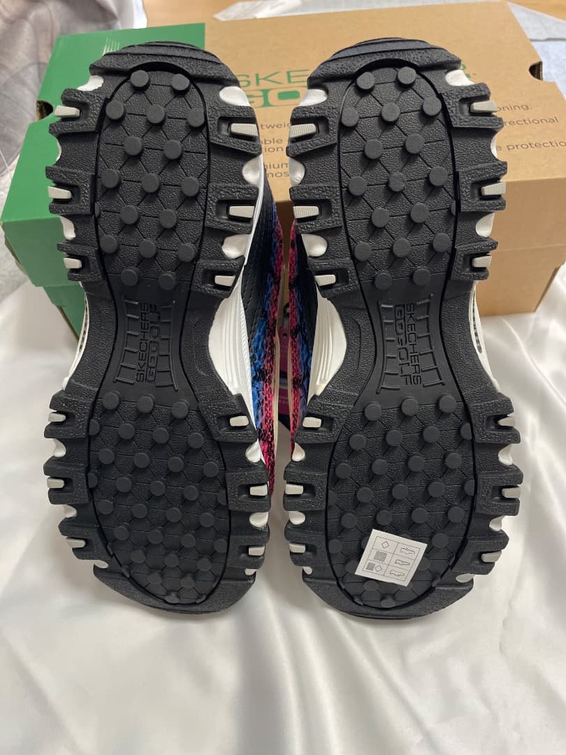 スケッチャーズ　ゴルフシューズ　レディース