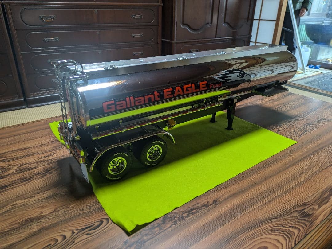 タミヤ　1/14　RC トレーラー用 フューエルタンク　　オートサポートレッグ付