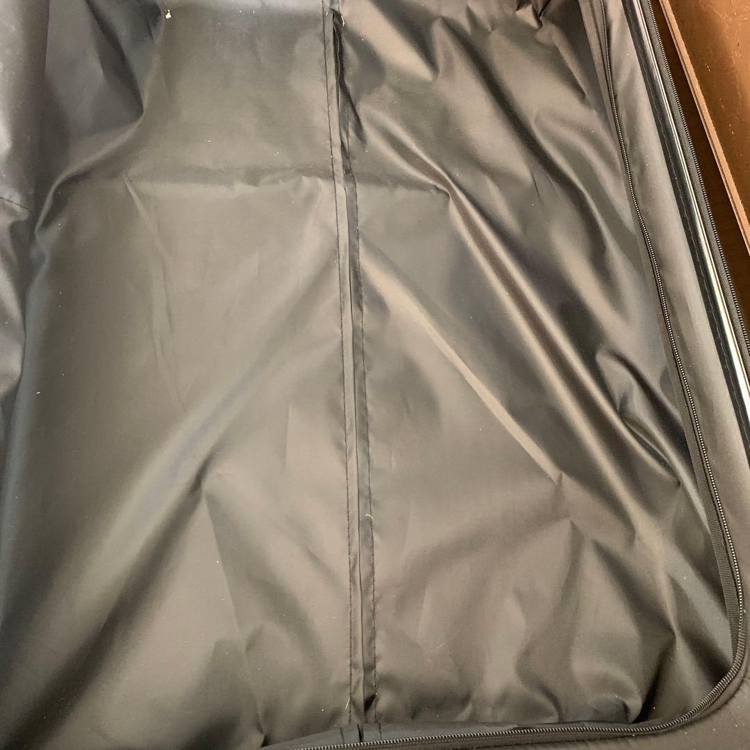 美品ー一度しか使用していない超大型スーツケース