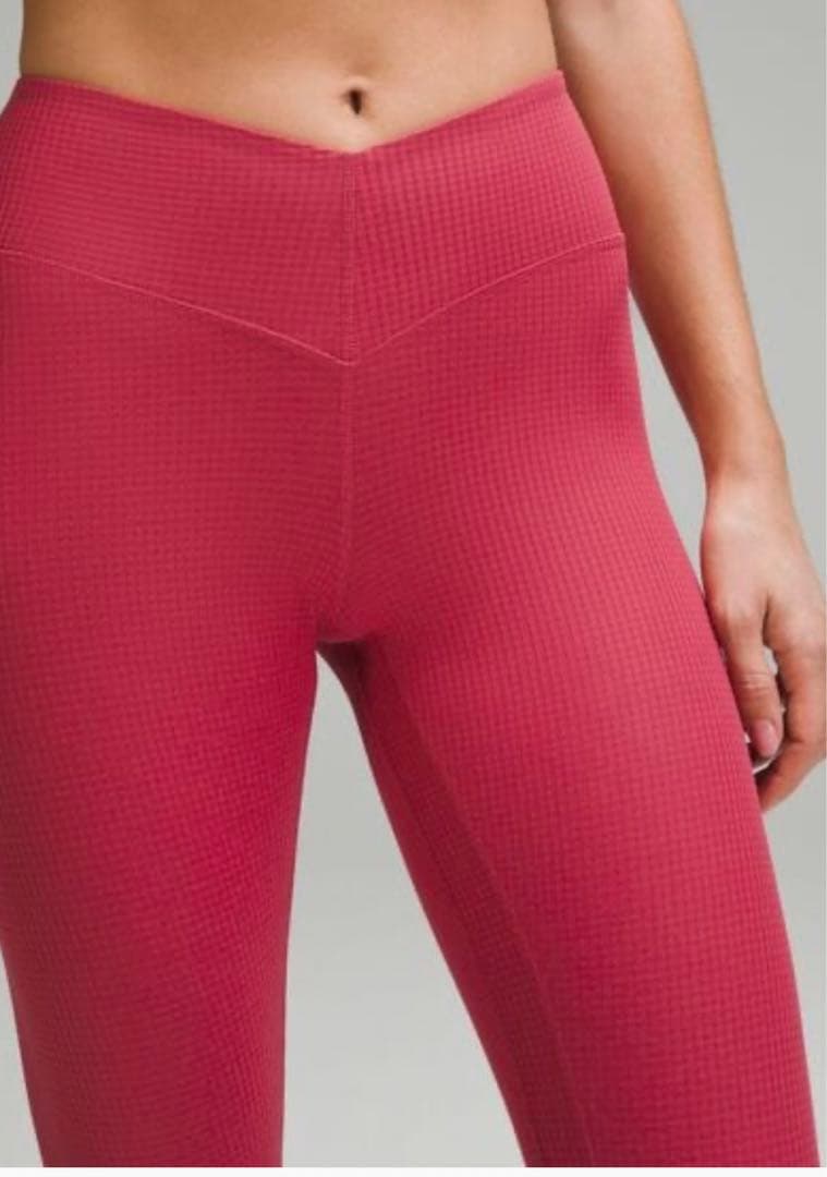 新品 ルルレモン V-Waist Yoga Tight 25\"（サイズ4）