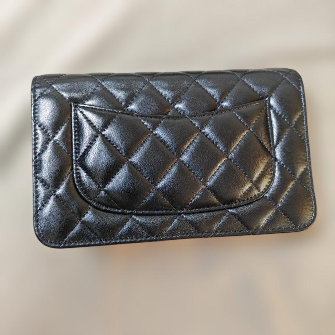 CHANEL ラムスキン チェーンウォレット ブラック