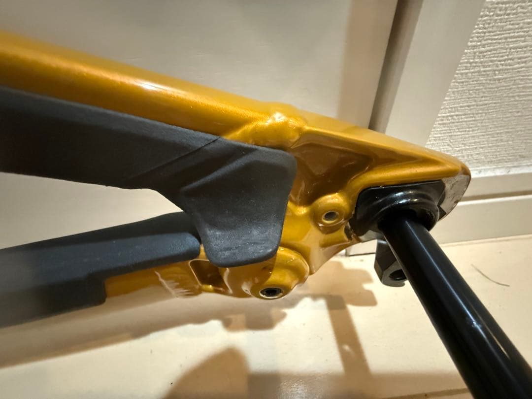 ロッキーマウンテンINSTINCT Alloy 30 2022モデル　Sサイズ