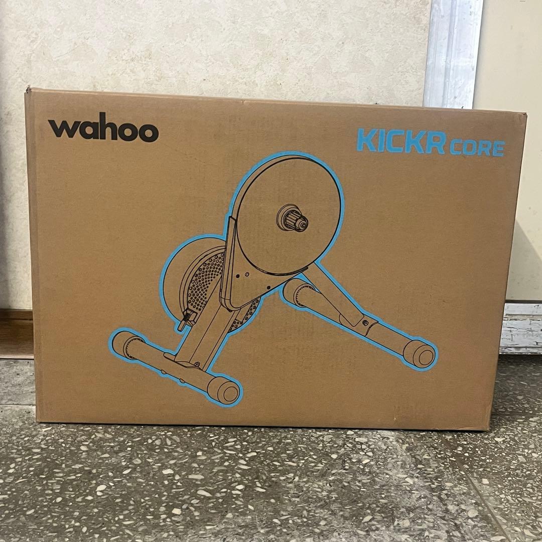 WAHOO KICKR CORE スマートトレーナー　コンセントアダプター付