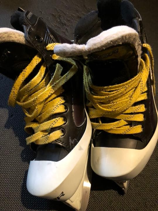 アイスホッケー ゴーリー スケート