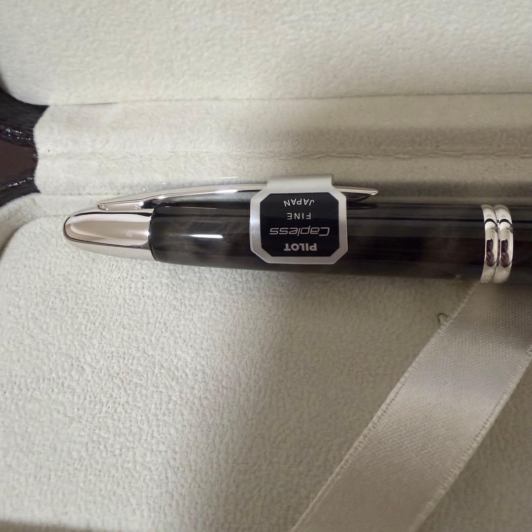 パイロット キャップレス 2012限定 ブラックマーブル　万年筆