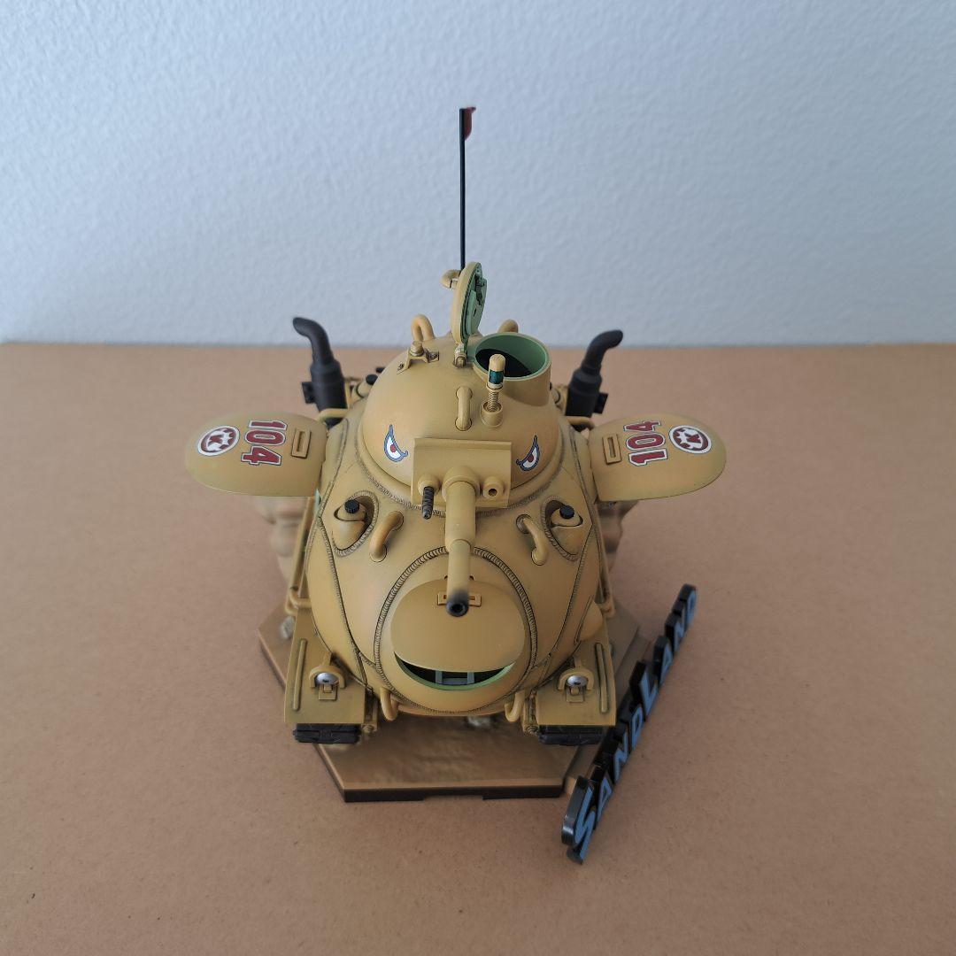 サンドランド国王軍戦車隊104号車　バンダイ1/35 プラモデル完成品