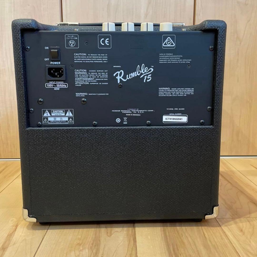 Fender ベースアンプRUMBLE 15