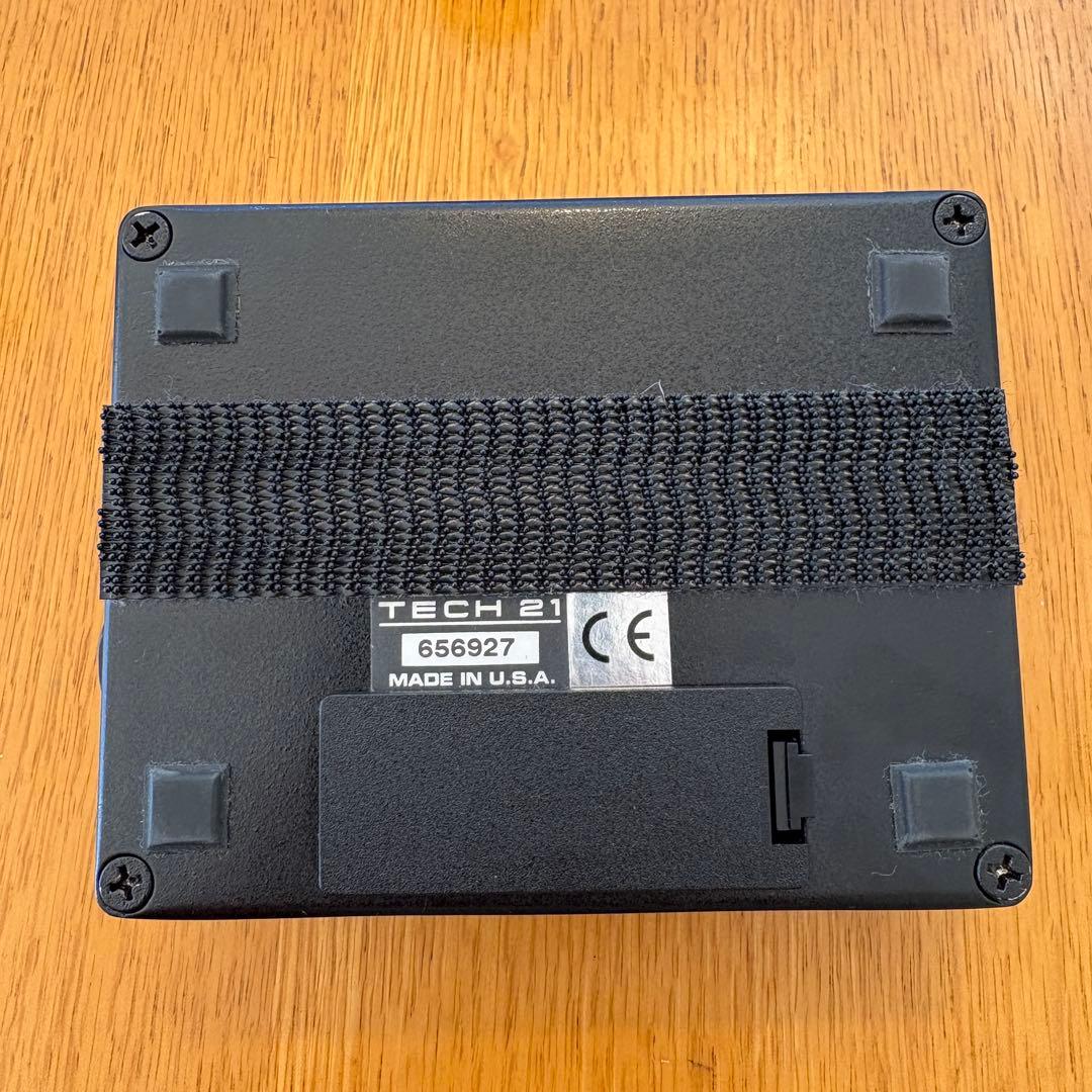 ベース SansAmp BASS D DI Tech 21