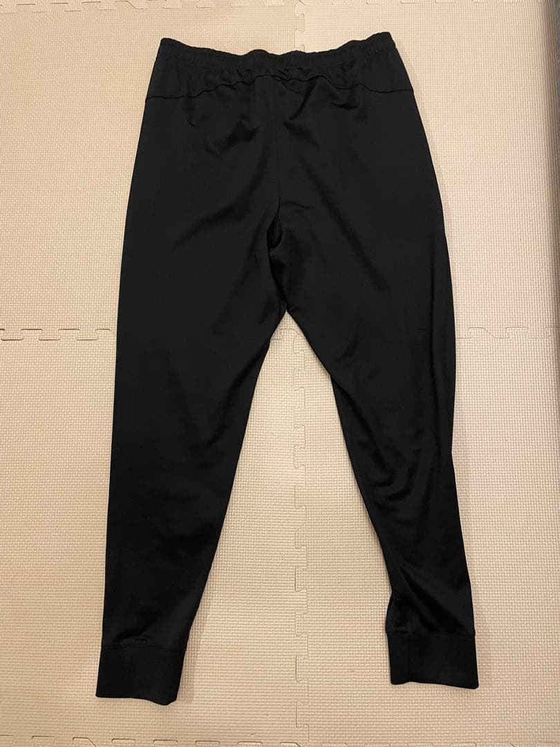 24-25 リヴァプール ストライク トラックスーツ