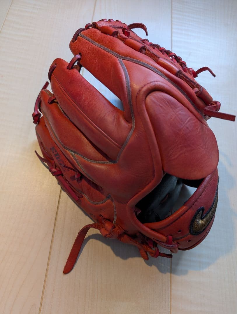 ゆ*き様 Nike EDGE 軟式グローブ レッド　右投げ投手用