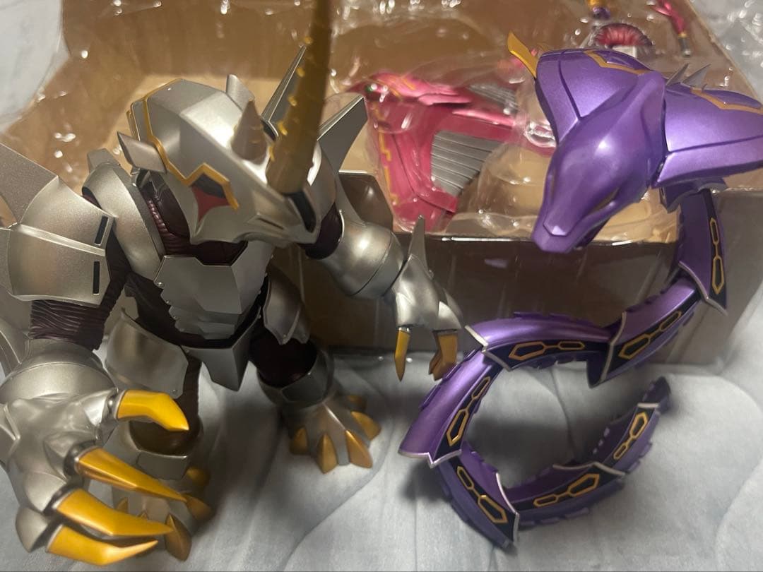 フィギュアーツ ジェノサイダー　マグナギガ　オルタナティブ（仮面ライダー龍騎）