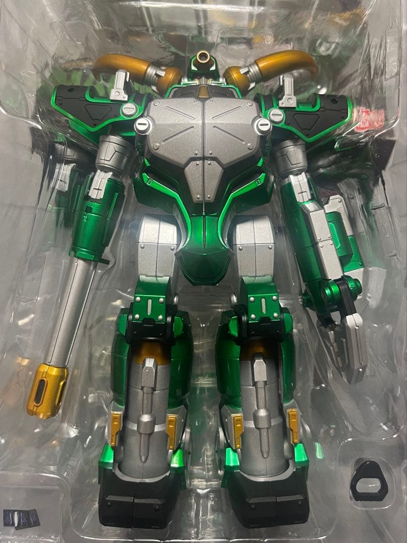 フィギュアーツ ジェノサイダー　マグナギガ　オルタナティブ（仮面ライダー龍騎）