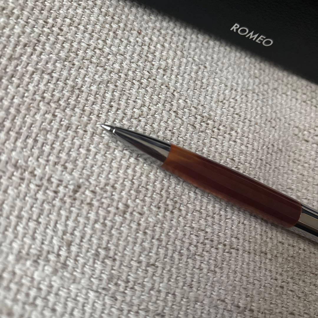 ROMEO ボールペン 本体 ブラウン専用ケース付きお安く設定中‼️