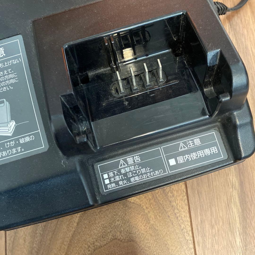 Panasonic パナソニック電動自転車充電器　NKJ073Z