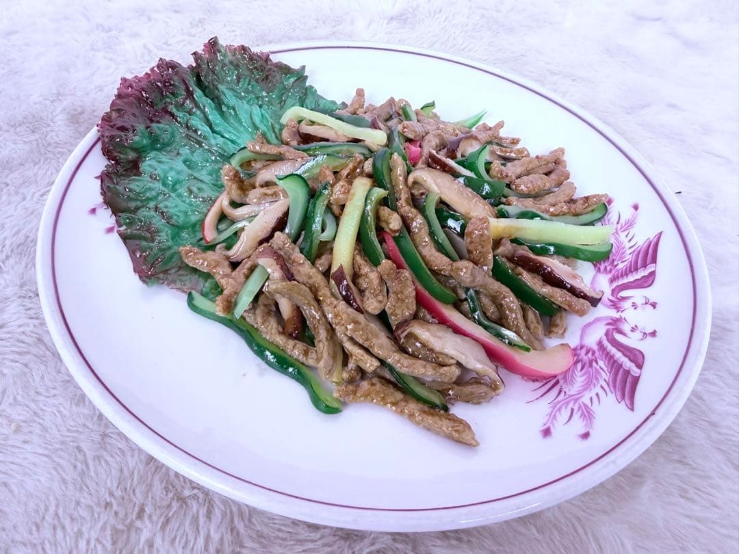 青椒肉絲（チンジャオロース）食品サンプル リアル再現 中華料理ディスプレイ用