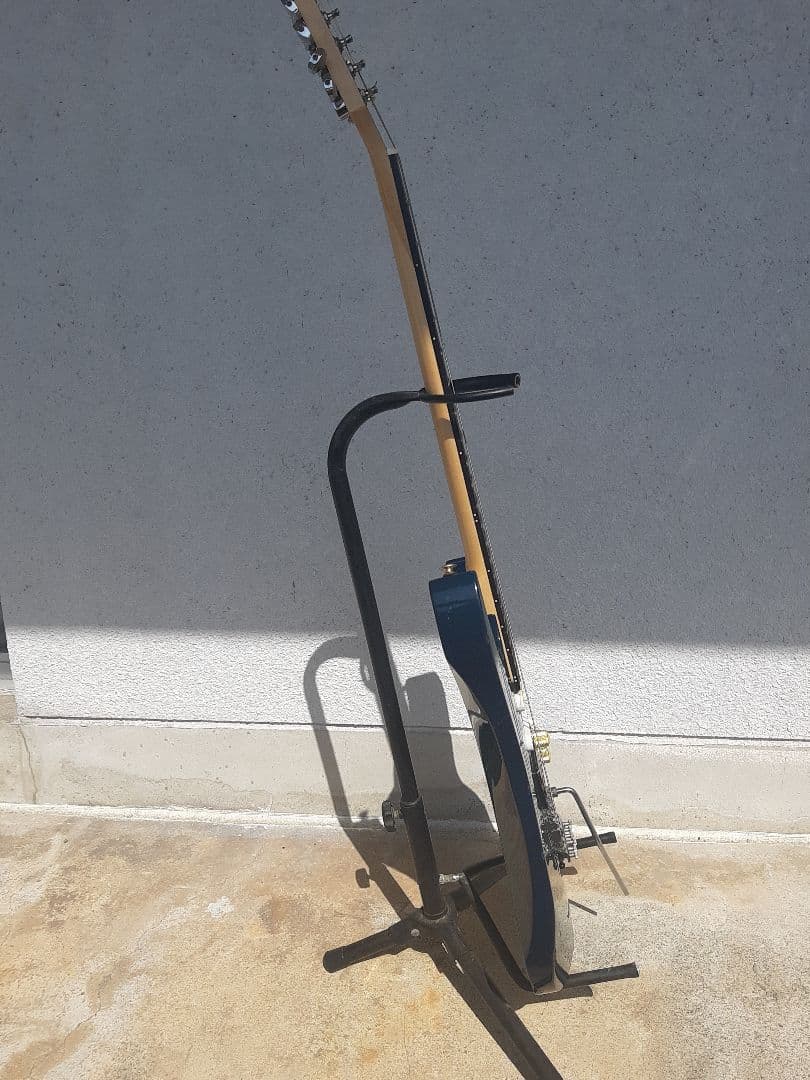 ＤＩＹストラトタイプギター24フレットSSHフロイドローズトレモロユニット搭載