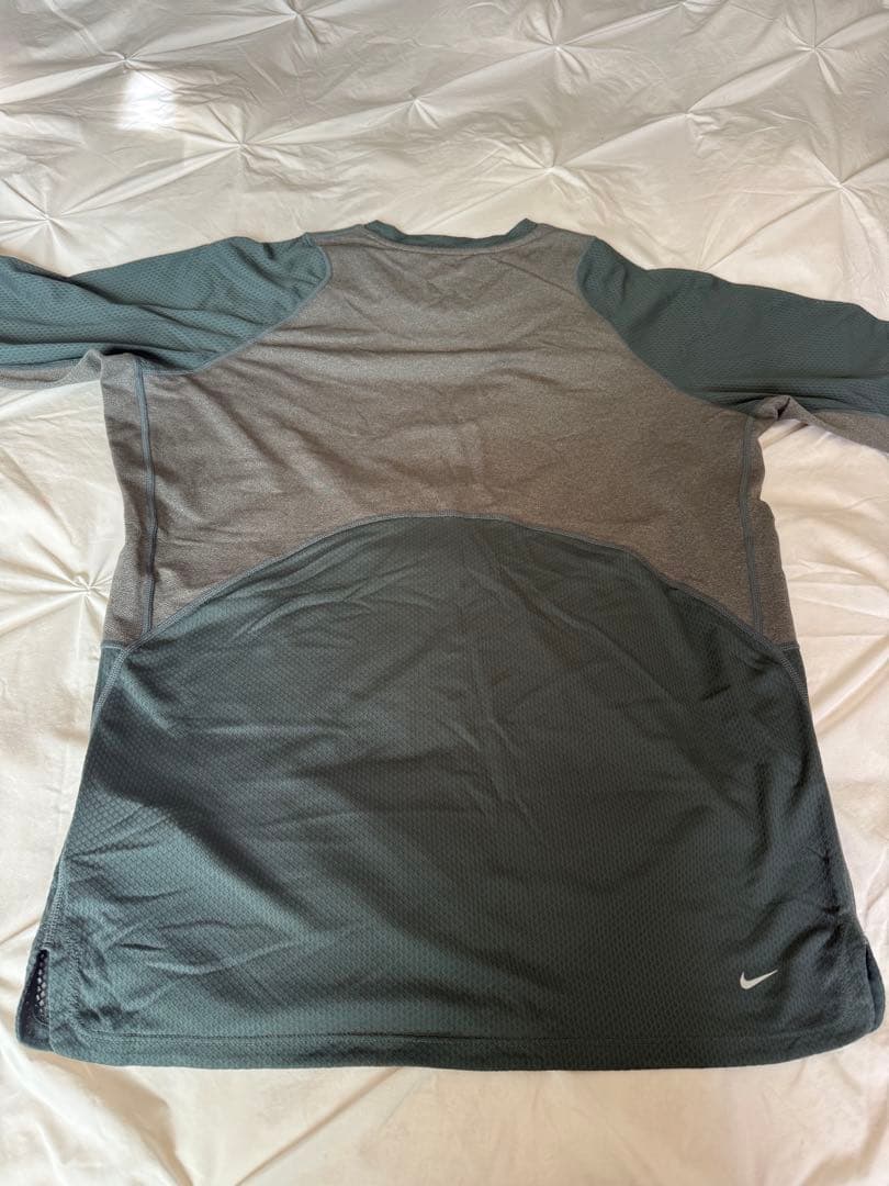 新品GYAKUSOU DRI-FIT ランニングTシャツ L グレー