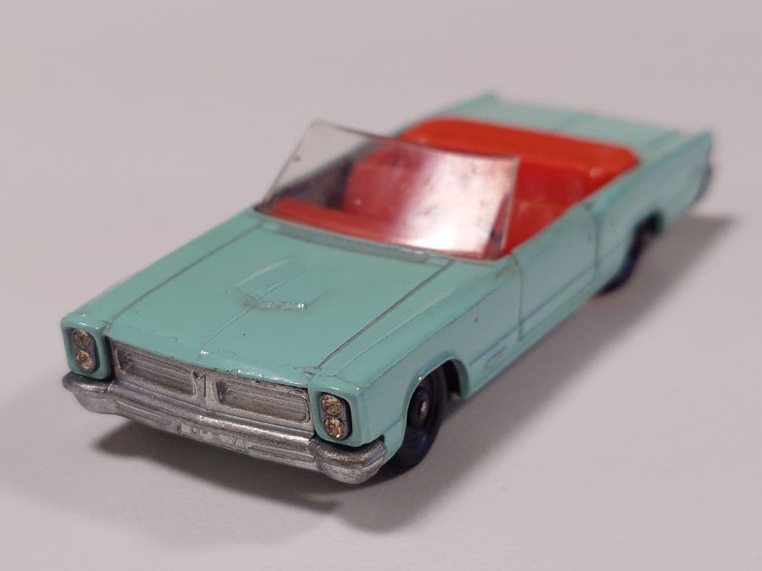 ミニカー Siku V 277 Pontiac