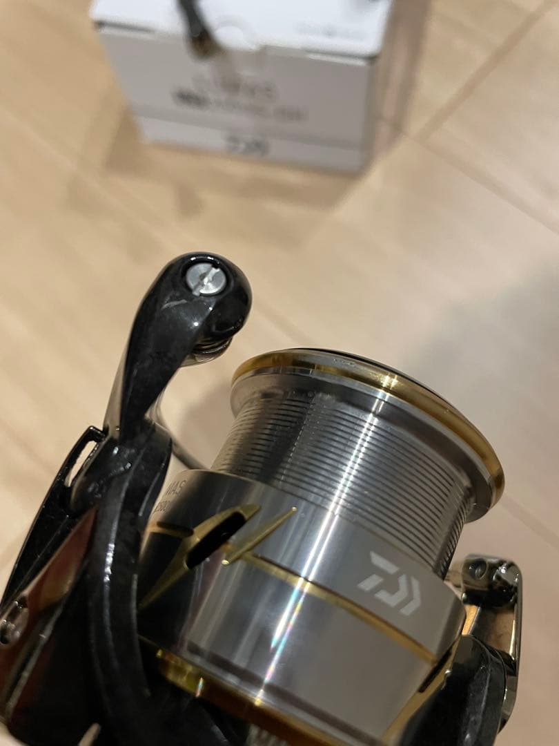 DAIWA LUVIAS LT 2500S-DH スピニングリール
