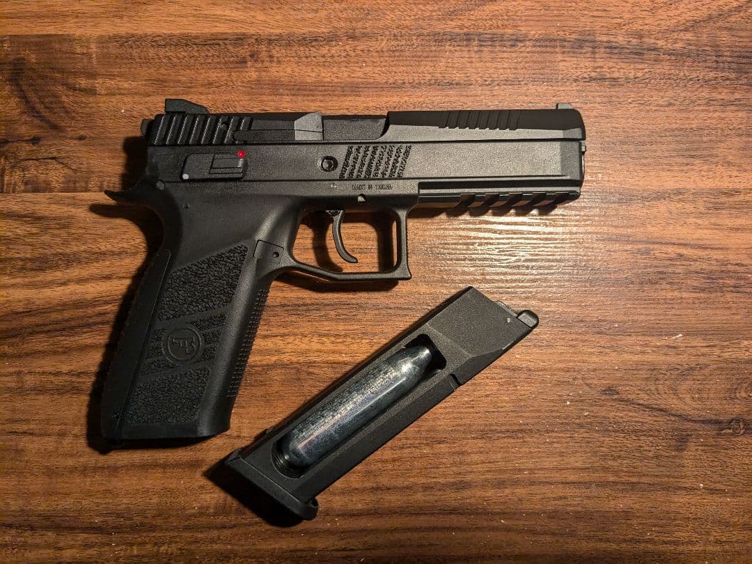 Carbon8 CZ P-09 CO2 カーボネイト