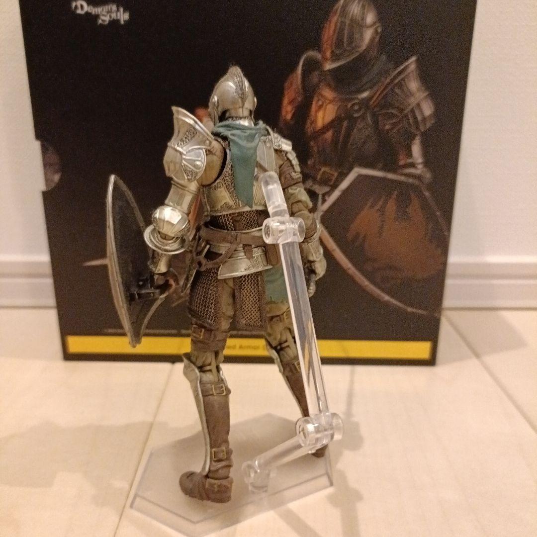 Demon's Souls Knight フリューテッドアーマー　figma