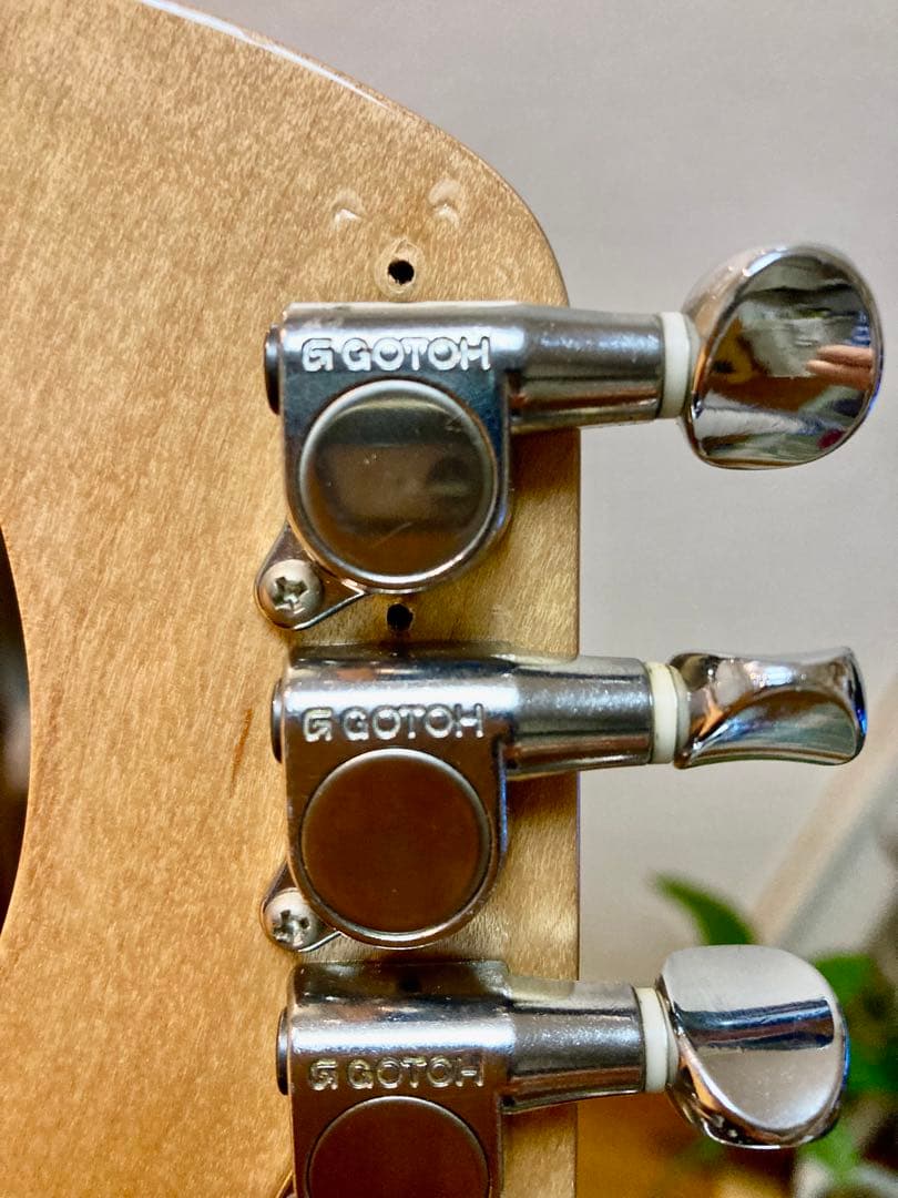 ☆ 最終値下決断☆部品交換、リニューアル貴方だけの一本　FERNANDES ST