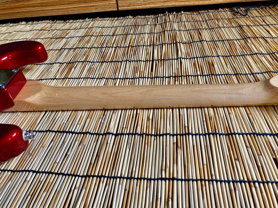 ☆ 最終値下決断☆部品交換、リニューアル貴方だけの一本　FERNANDES ST