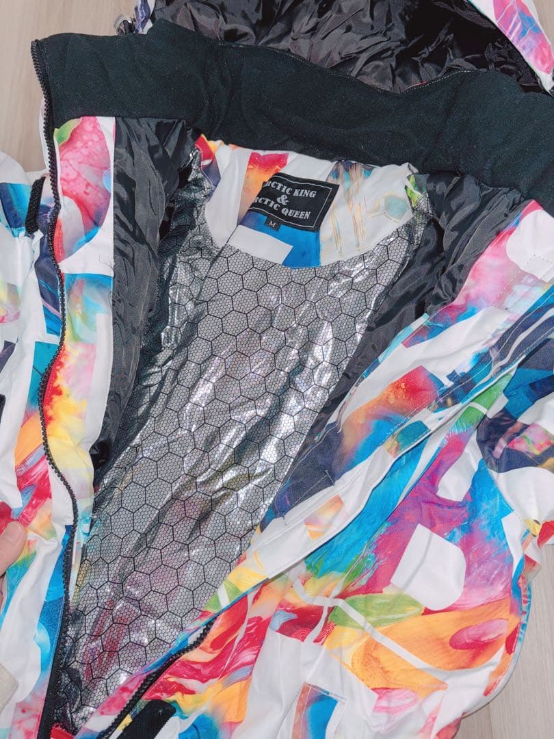 ♡値下げしました♡スノーボードウエア♡新品♡スキー♡レディース♡M♡上下セット♡