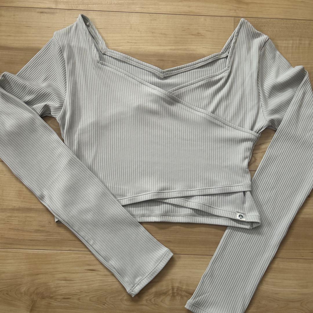 【SUKALA 】ブラトップ付きリブカシュクールトップス　リントスル　Mサイズ