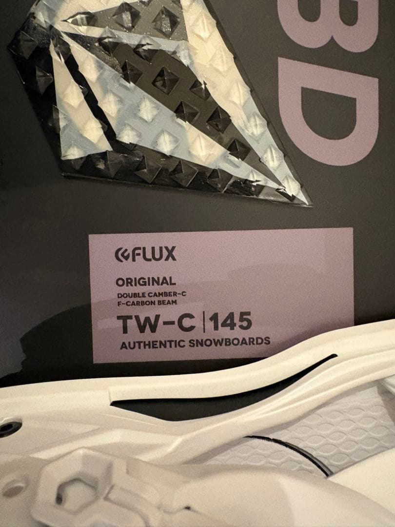 FLUX SNBD スノーボード ホワイト/ブラック　UNIONビンディング付