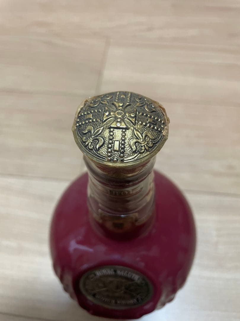 古酒2本　ロイヤルサルート21年 赤 シーバスリーガル12年　未開封