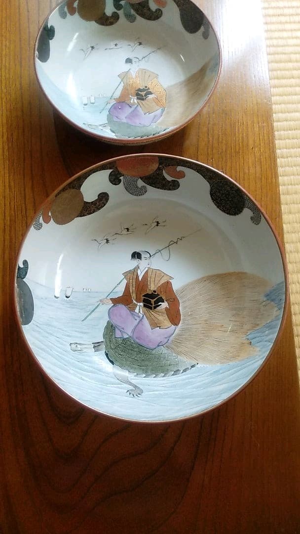 九谷造　大皿と中皿