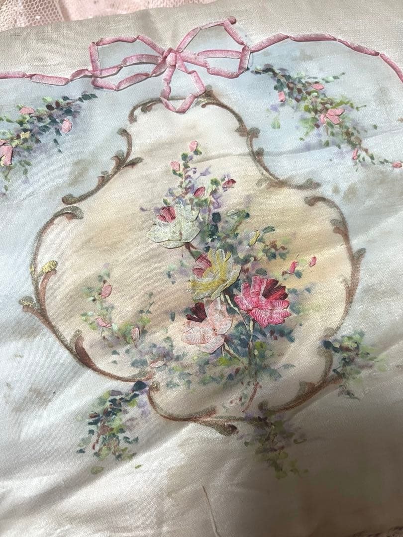 お値下げ　フランスアンティーク リボン シルク ハンキーケース 花柄