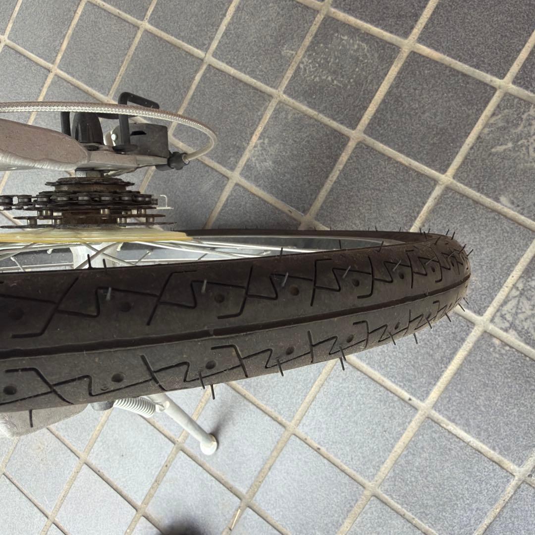 シルバー 26インチ シティサイクル