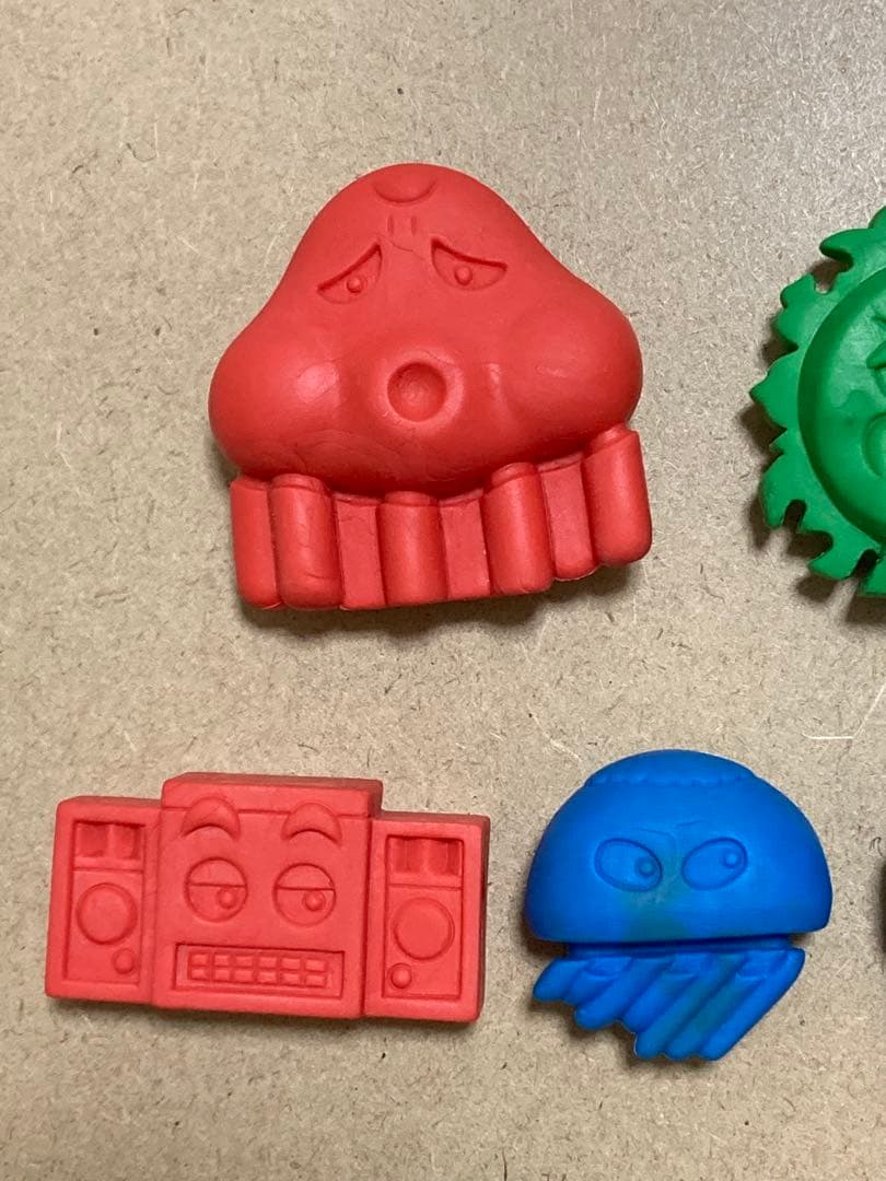 ツインビー　消しゴム　13種類