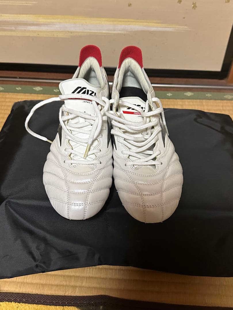 【新品・超お得！】Mizuno MORELIA NEO III