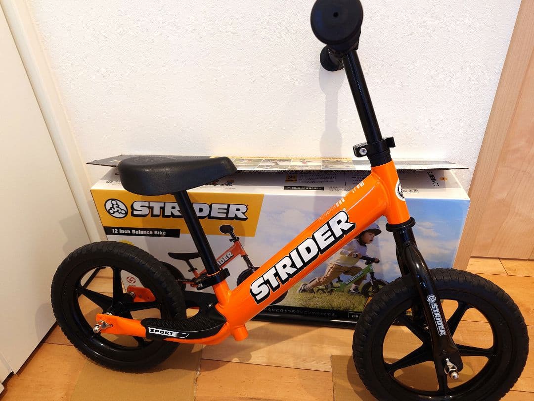 【美品室内保管】ストライダー12インチスポーツモデル オレンジ