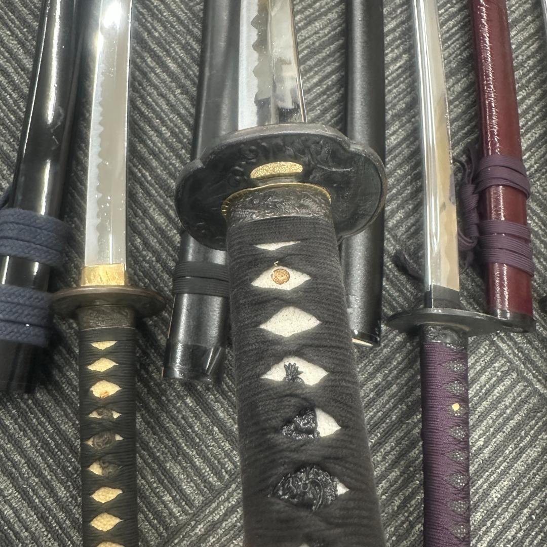 伝統的な日本刀 5本セット