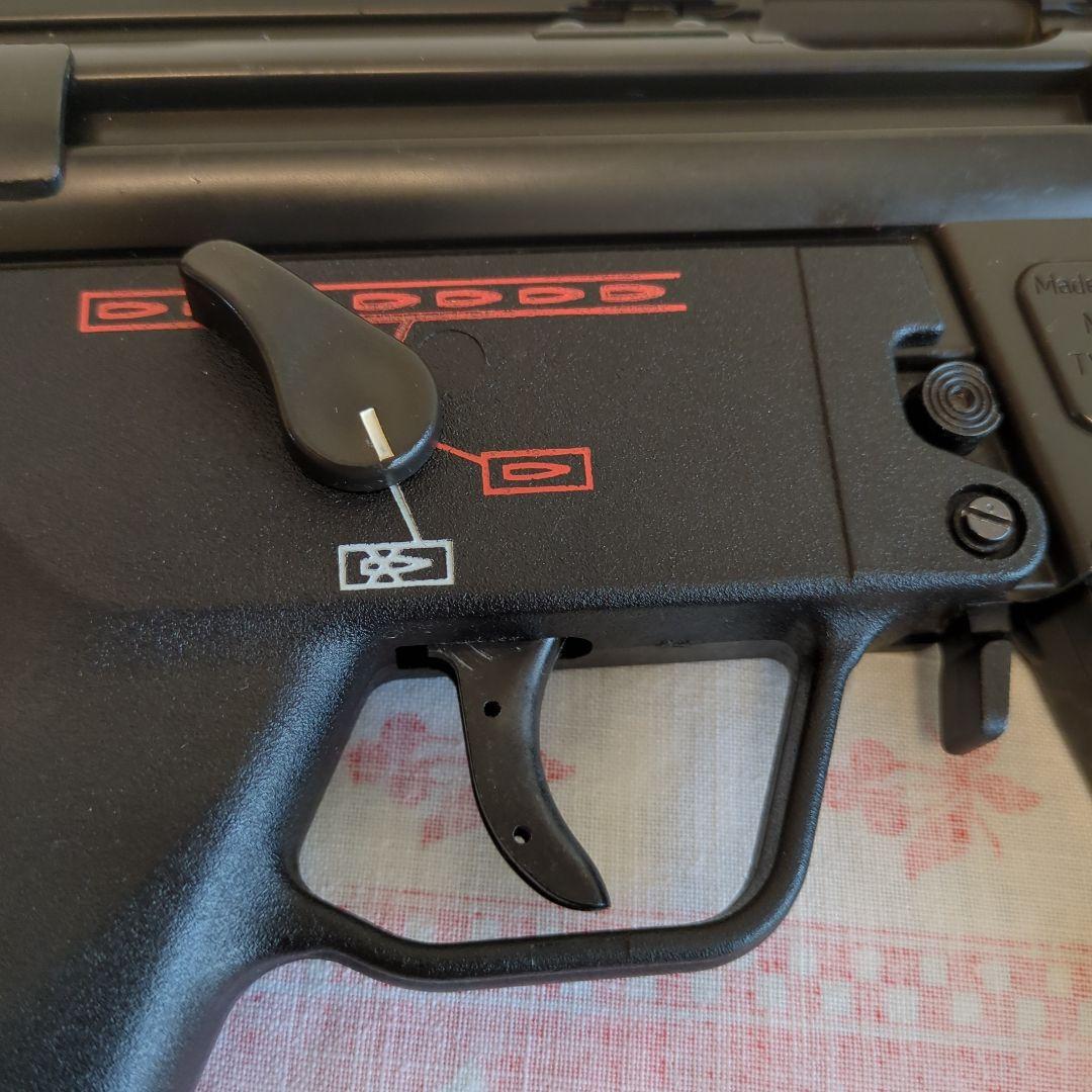 MGC H&KクルツMP５KAフルオート電動ガスガン