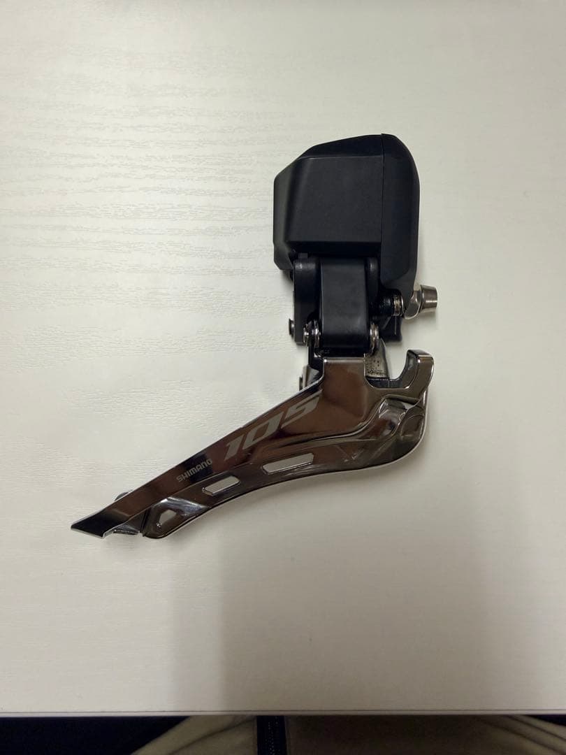 SHIMANO　FD-R7150 105 Di2 フロントディレイラー