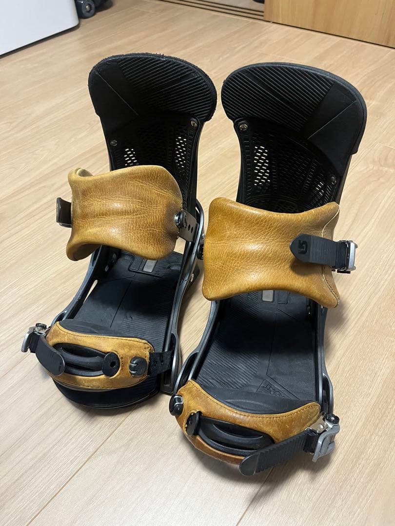 バートン BURTON マラビータレザー MALAVITA LEATHER M