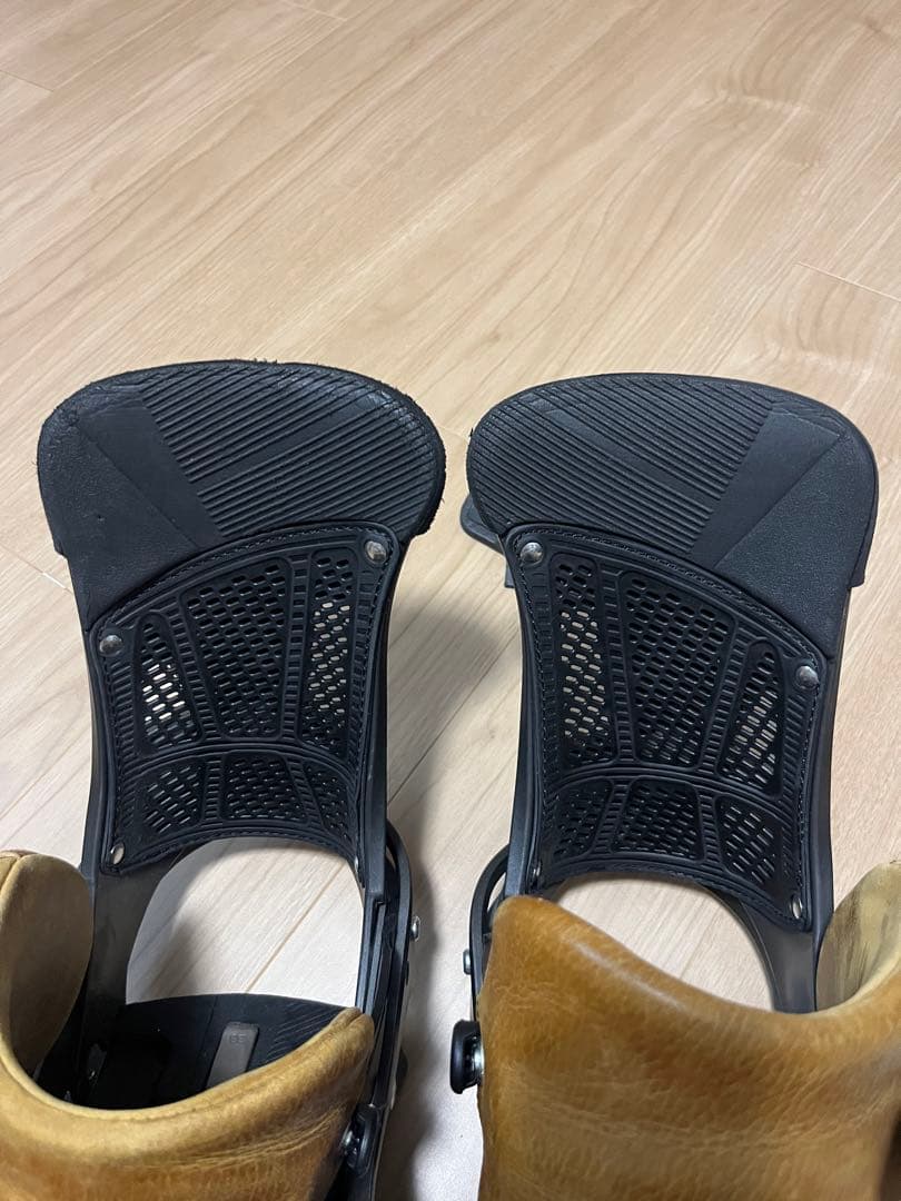 バートン BURTON マラビータレザー MALAVITA LEATHER M