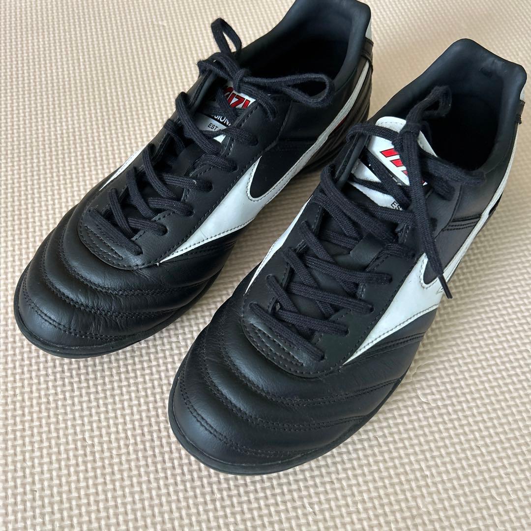 新品　モレリア TF 25.0cm