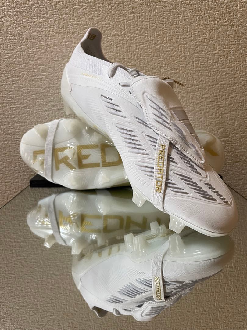 【限定】アディダス 白金プレデター ゴールド フォールド オーバータン仕様 FG