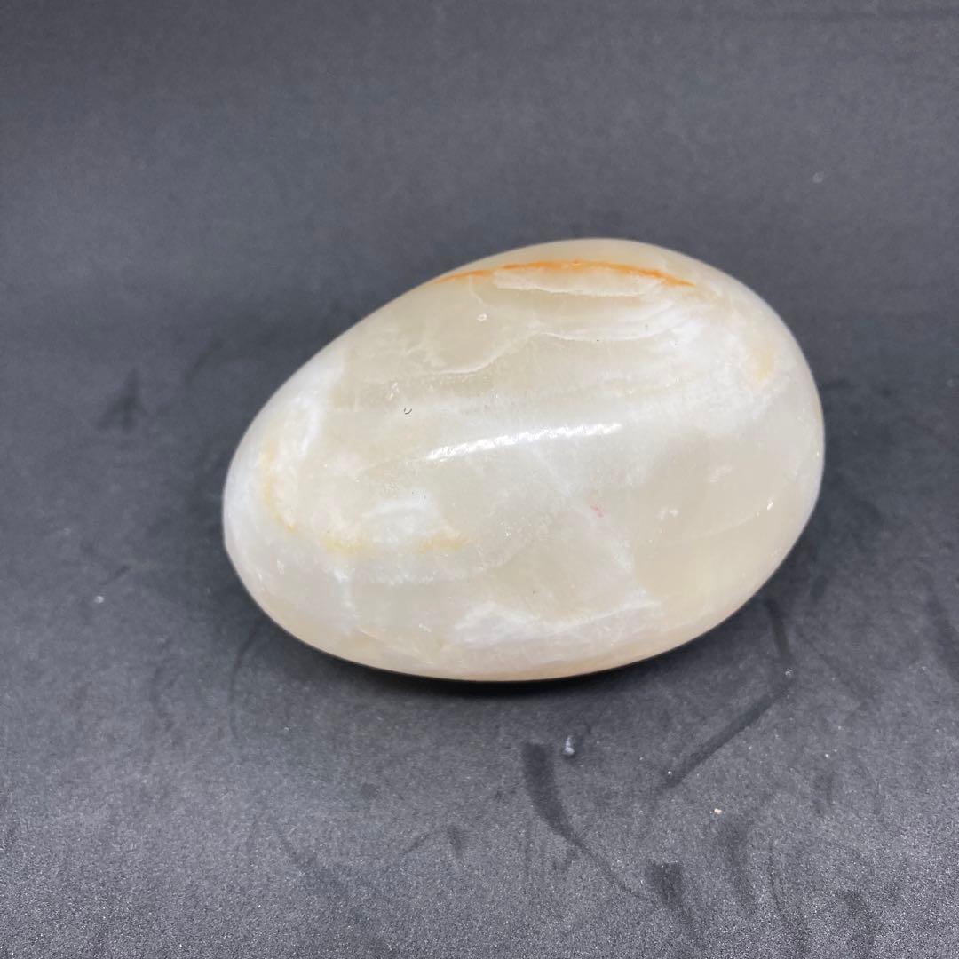 TMG たまご　卵のような石？宝石？鉱石？　詳細不明