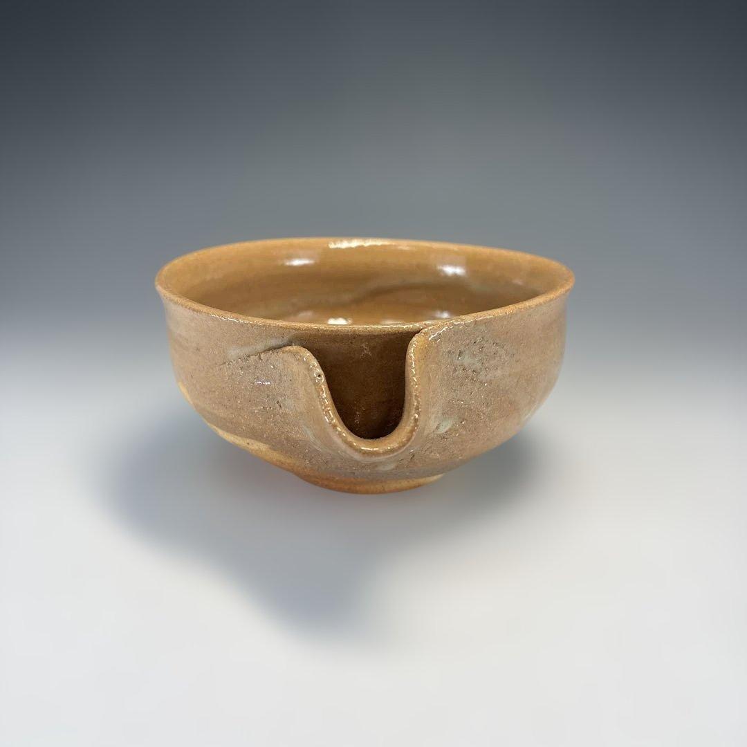 【中古品】岡本作礼造　奥高麗片口茶碗　繋駒写